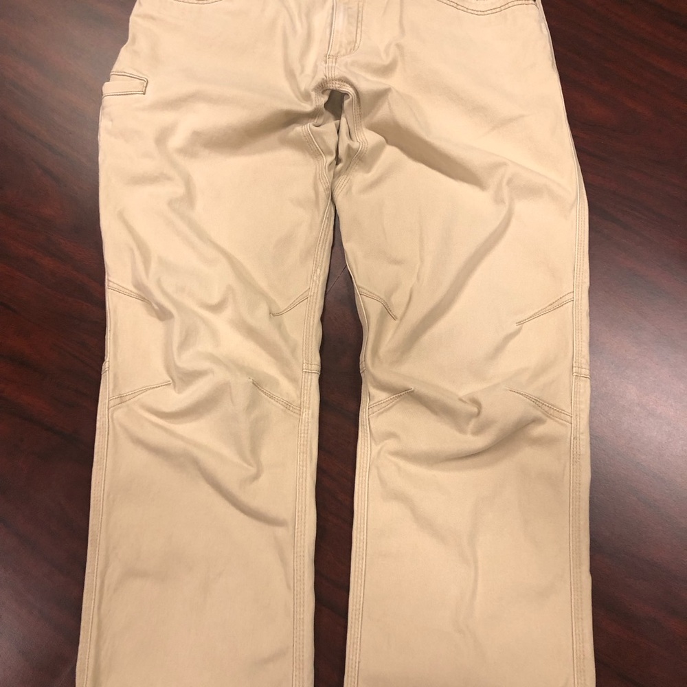 Classic Fit Mountain Khakis Men’s